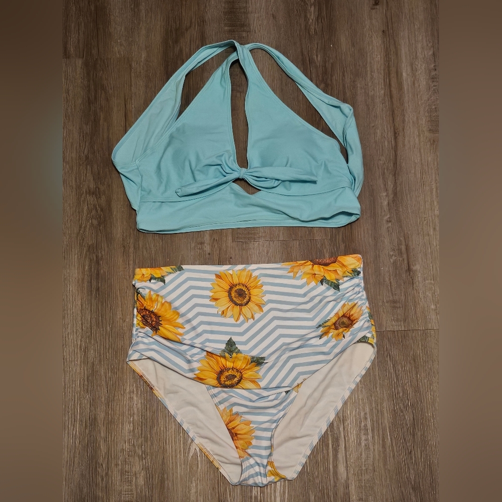 Sunflower Print Halter Bikini Set - Light Blue and Yellow